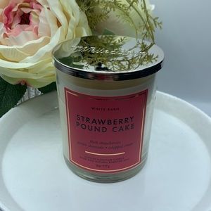 Strawberry Pound Cake Signature Single Wick Candle